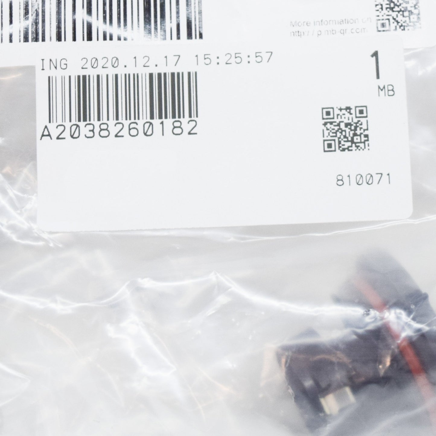 NEW MERCEDES-BENZ C-CLASS W203 FRONT INDICATOR BULB HOLDER A2038260182 ORIGINAL