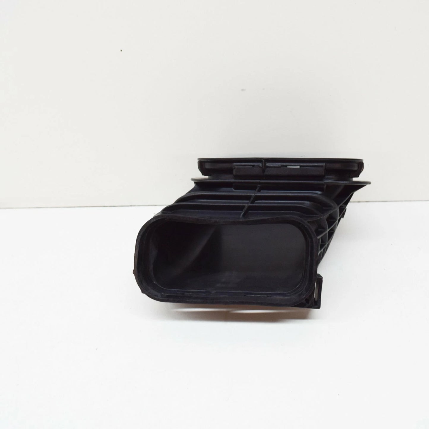 NEW BMW 4 CABRIO F33 AIR SUPPLY HOSE PIPE 13717613156 7613156