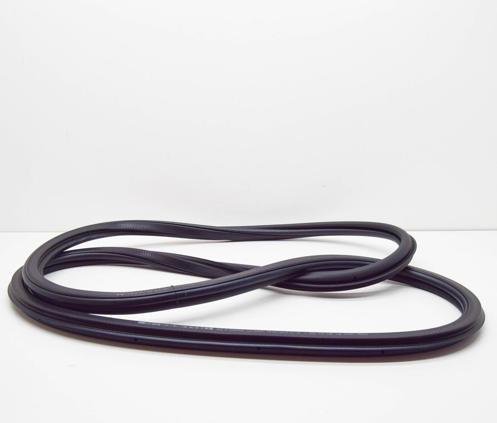 new skoda octavia 5e mk3 front right door seal rubber 5e0867366j original