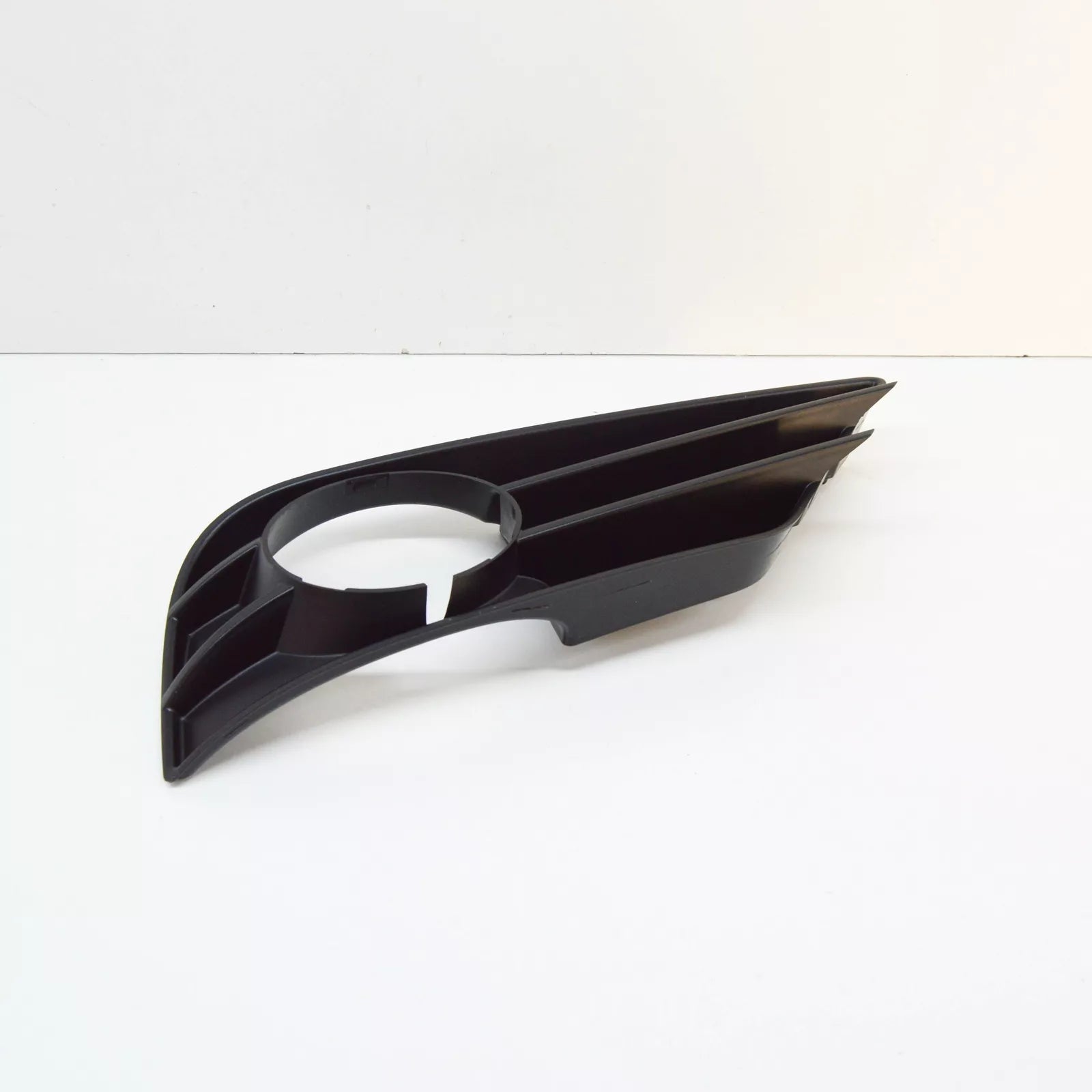 NEW MB R W521 FRONT RIGHT FOG LIGHT GRILLE A2518851253 ORIGINAL