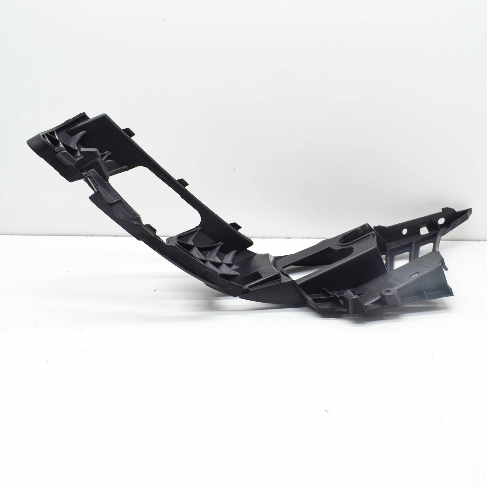 NEW MERCEDES-BENZ SLK R172 FRONT BUMPER RIGHT BASIC MOUNTING A1728850465