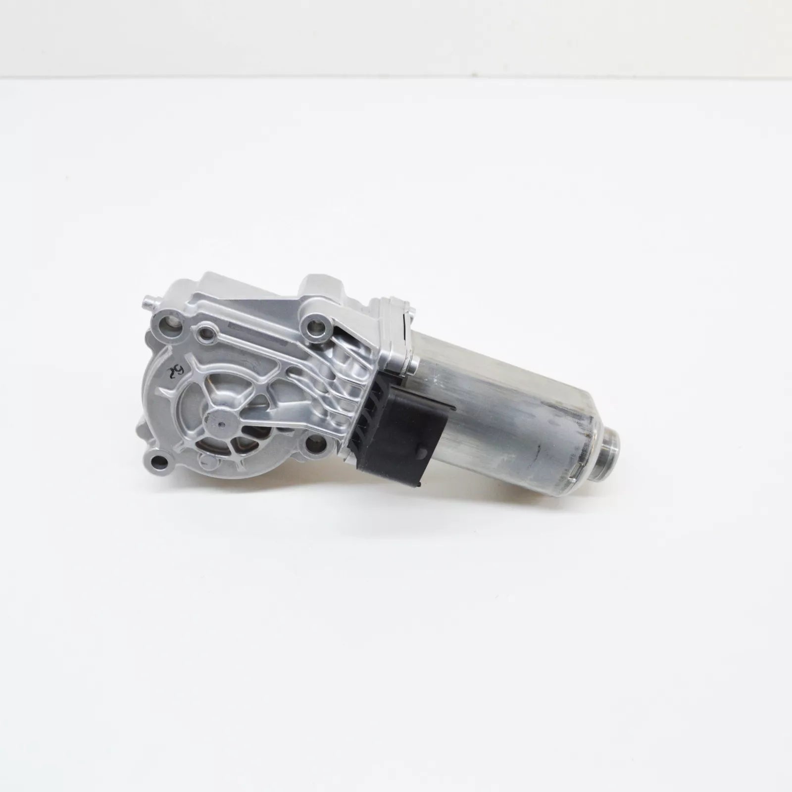 NEW MERCEDES-BENZ G W461 TRANSFER CASE ELECTRIC MOTOR A4635400088 ORIGINAL