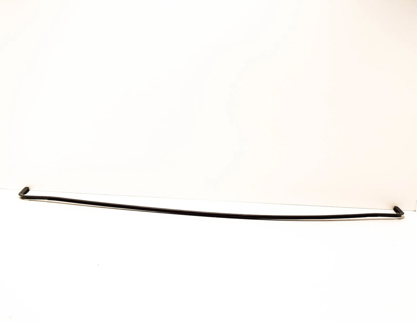 NEW BMW E38 SEDAN WINDSHIELD MOLDING TRIM SEAL UPPER 8125887 51318125887