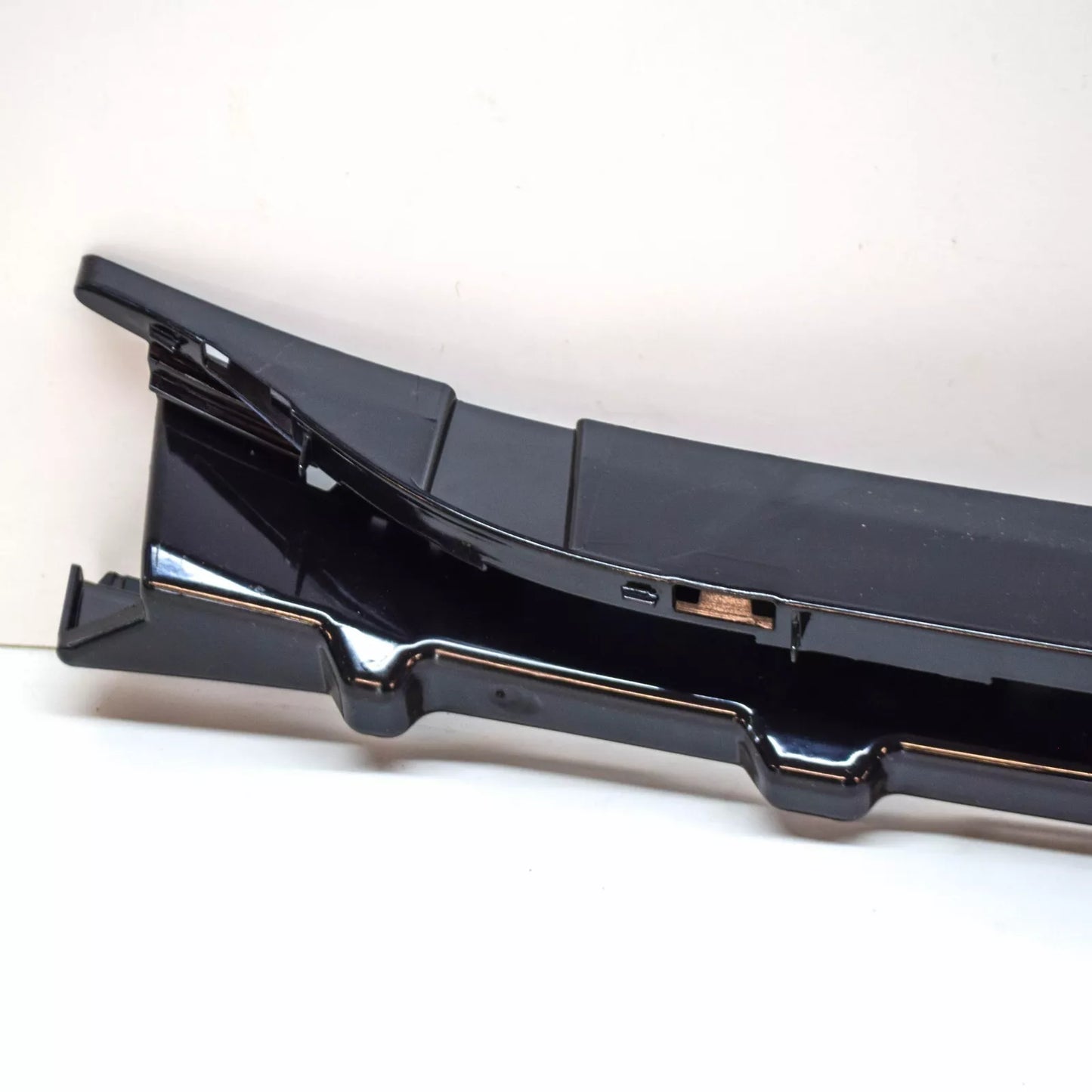 NEW MERCEDES-BENZ S W222 FRONT BUMPER CENTER MOUNTING A2228851365