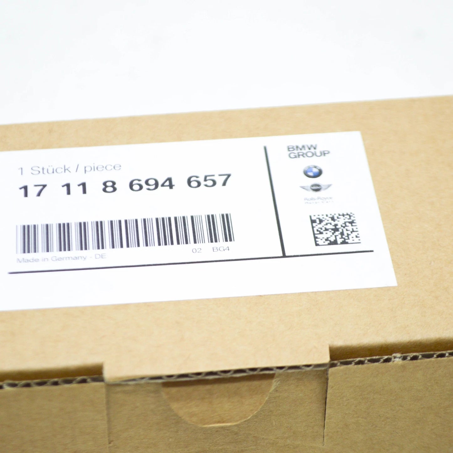 NEW BMW 3 G20 EXTERNAL RADIATOR RUBBER ELEMENT 17118694657 ORIGINAL