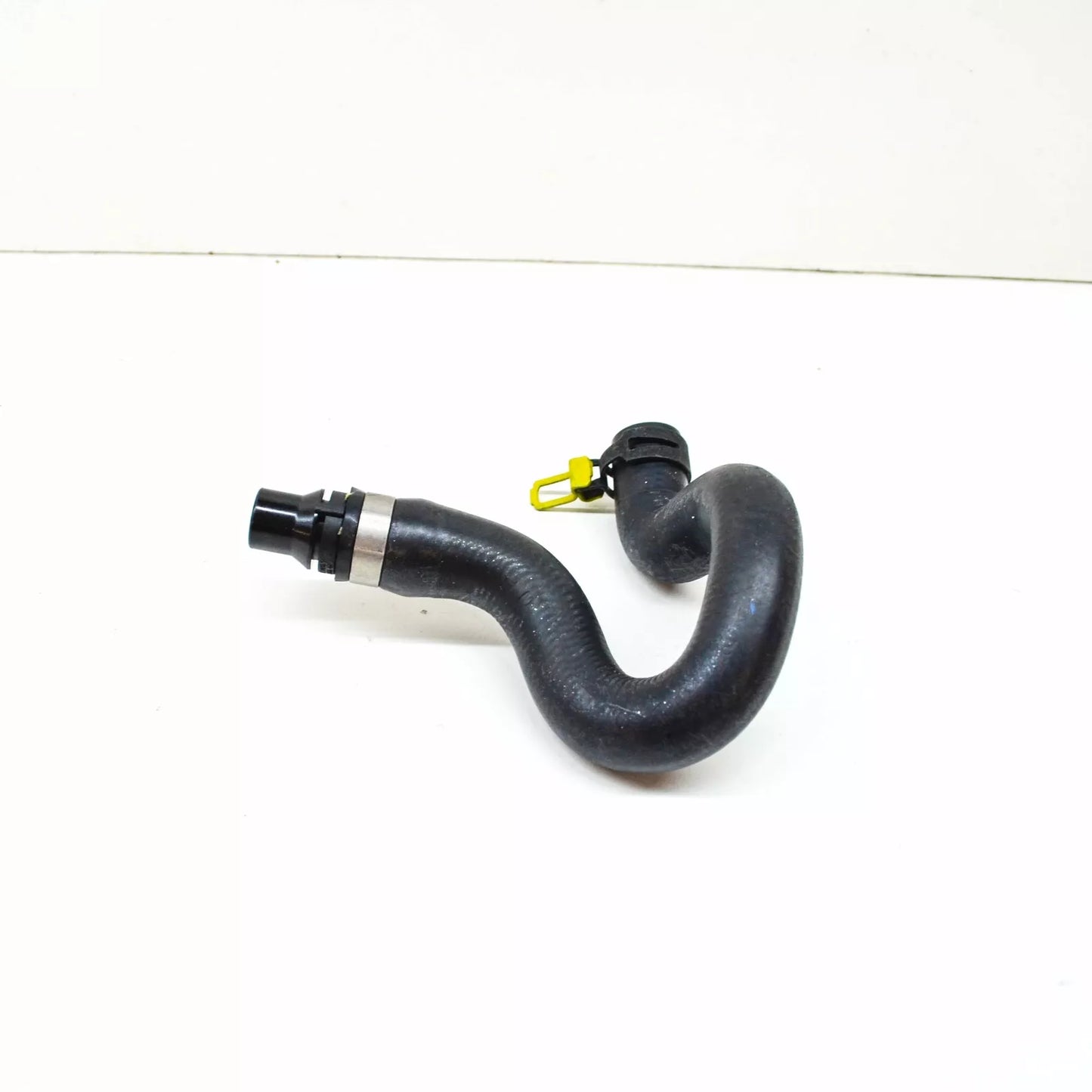 NEW MERCEDES-BENZ S COUPE C216 ENGINE COOLANT HOSE PIPE A2218304996 ORIGINAL