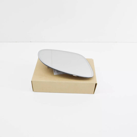 NEW VW GOLF V 1K MK5 FRONT RIGHT DOOR MIRROR GLASS RHD 5M0857522J ORIGINAL