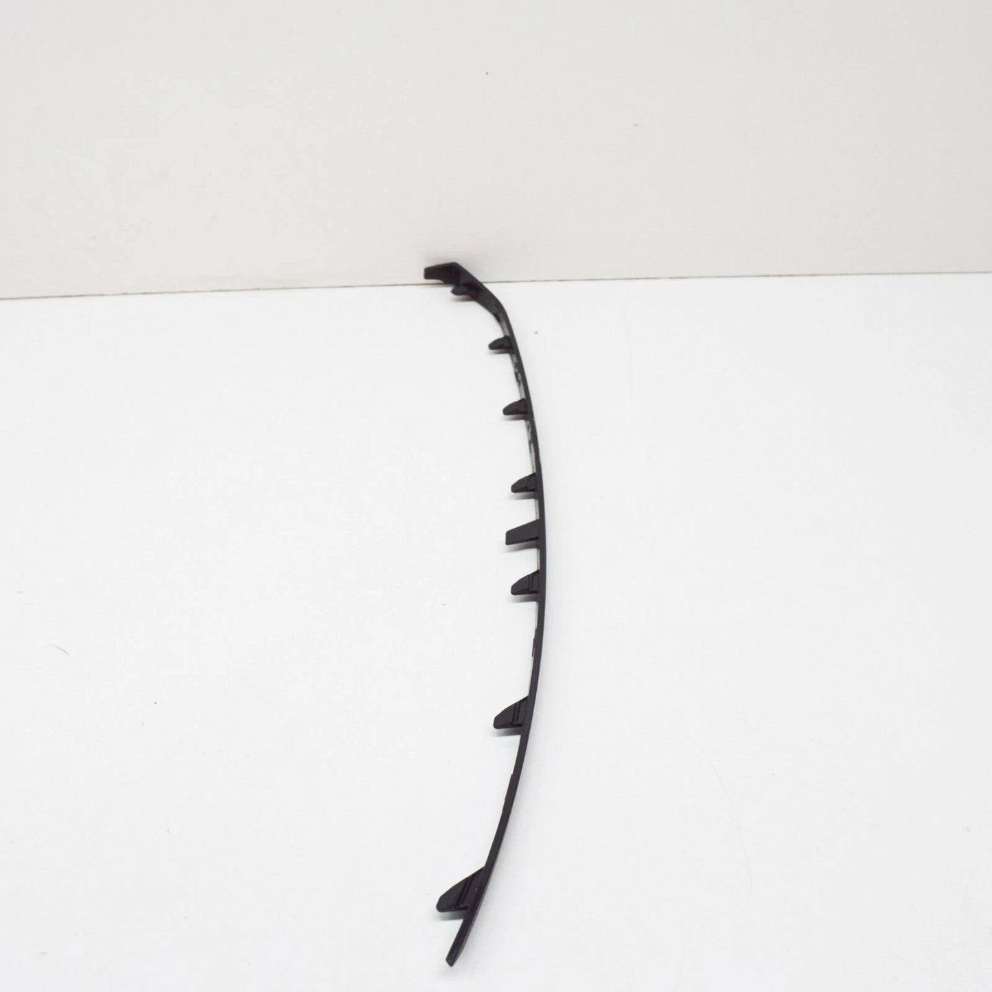 NEW AUDI A3 8V FRONT RIGHT BUMPER MOLDING STRIP TRIM S-LINE 8V5807534A OEM