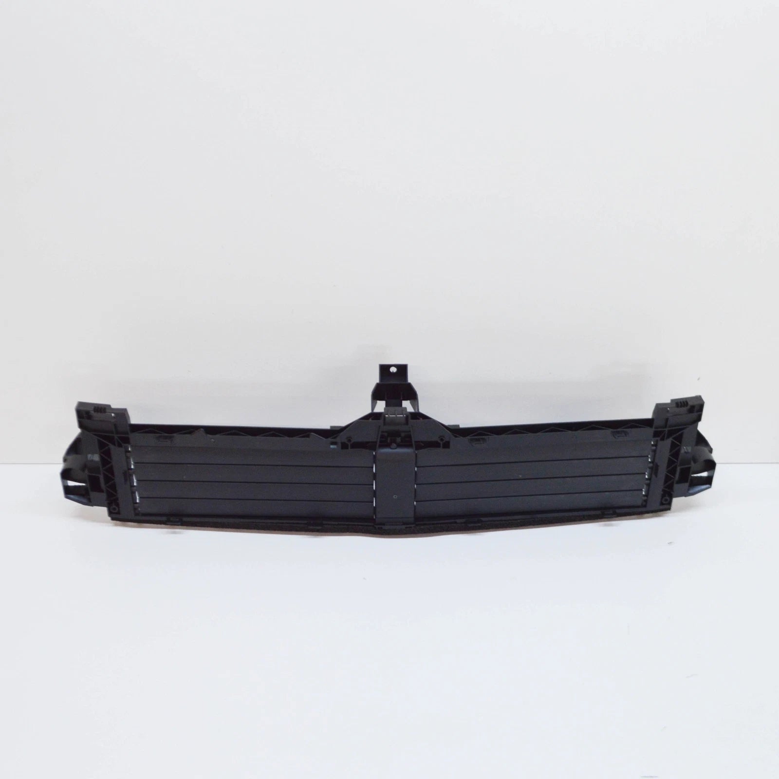 NEW MB CLA C118 FRONT UPPER AIR DUCT AIR REGULATION SYSTEM A1775007900 ORIGINAL