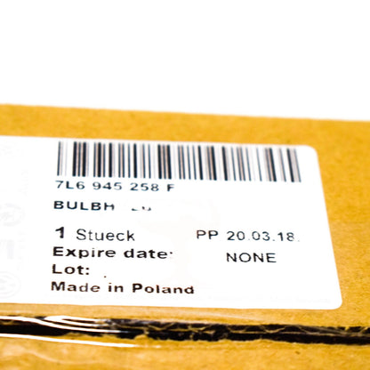 NEW VW TOUAREG 7L TAIL LIGHT BULB CARRIER RIGHT 7L6945258F ORIGINAL