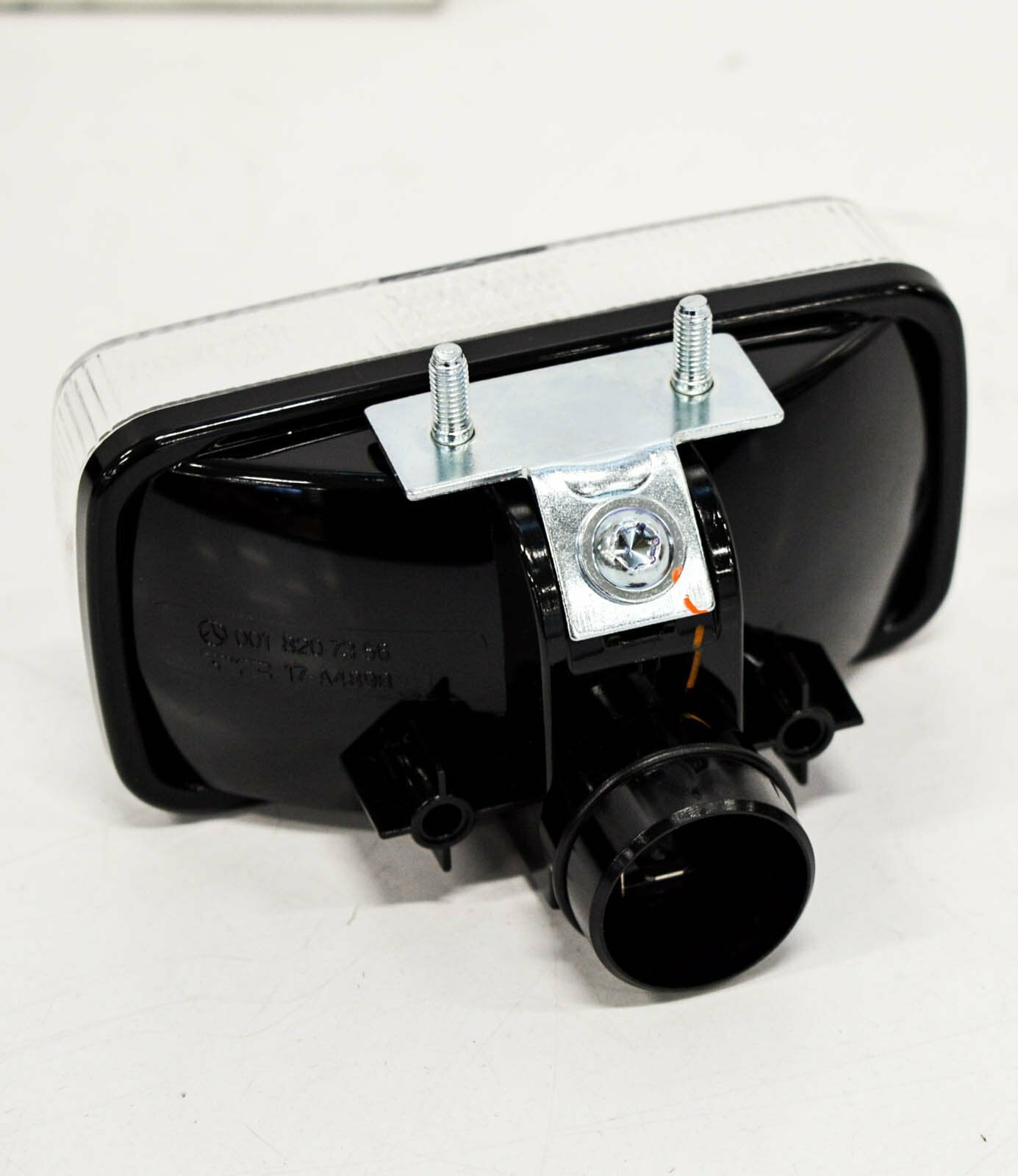 NEW MB G W463 AMG REAR RIGHT REVERSING LIGHT A0009065004 64 ORIGINAL