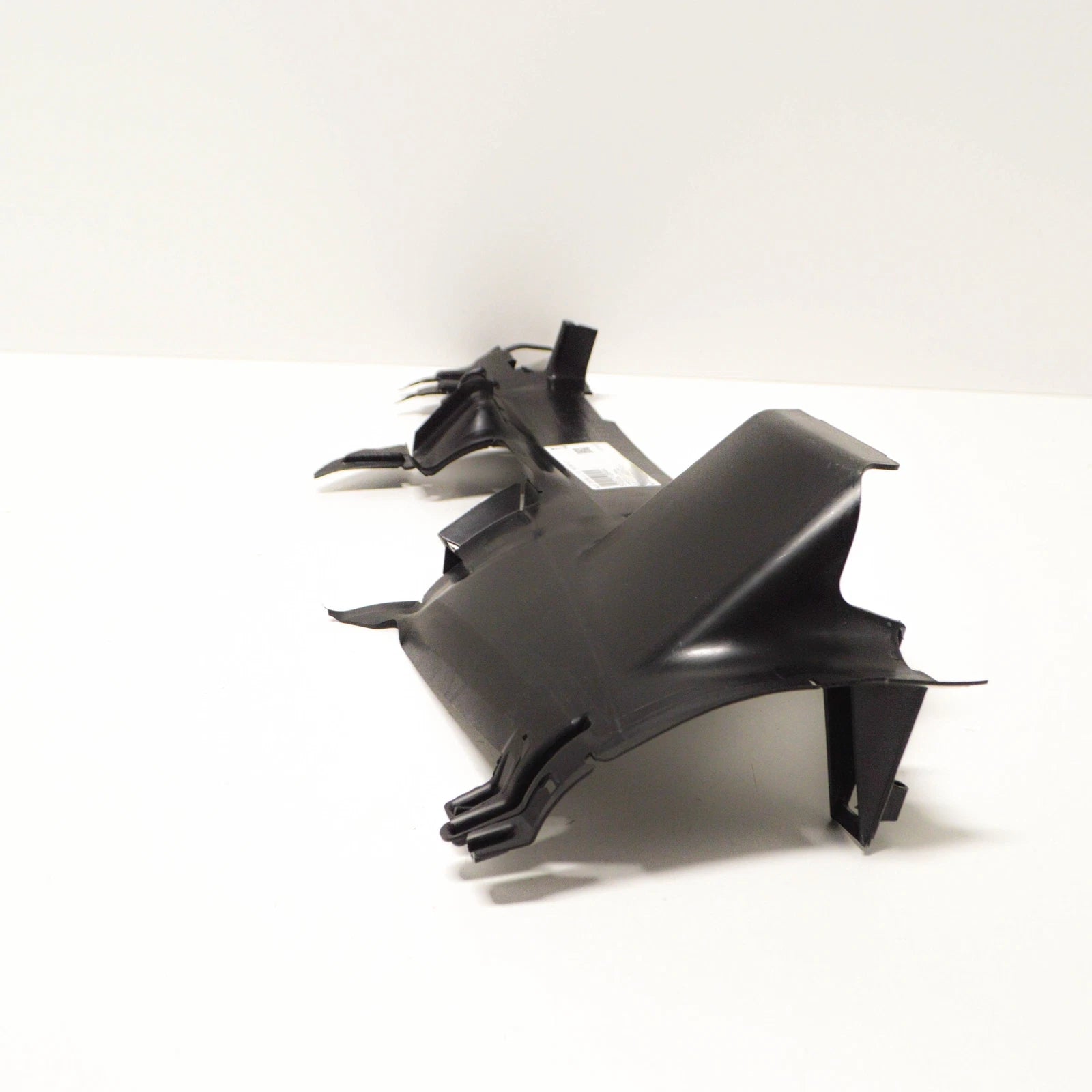 NEW VOLKSWAGEN GOLF MK7 SPORSTVAN RIGHT AIR GUIDE 510121284A ORIGINAL