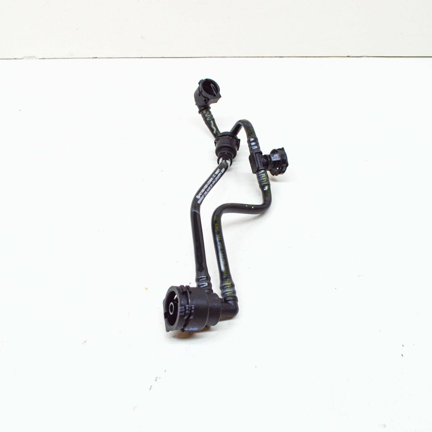 NEW MERCEDES-BENZ E W213 COOLANT HOSE PIPE VENT LINE A2135010201 ORIGINAL