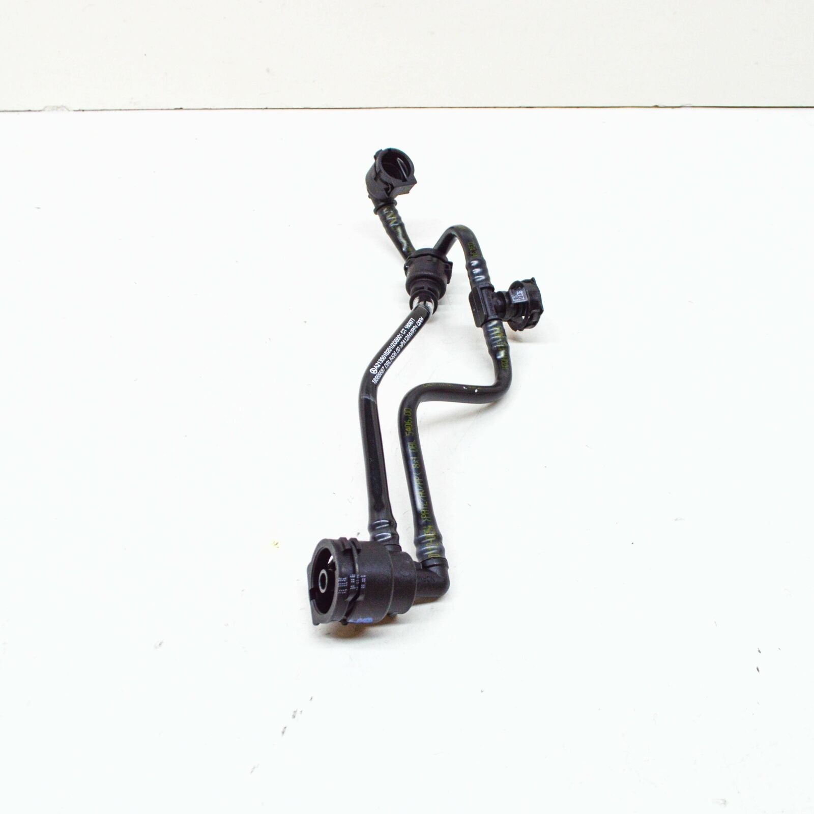 NEW MERCEDES-BENZ E W213 COOLANT HOSE PIPE VENT LINE A2135010201 ORIGINAL