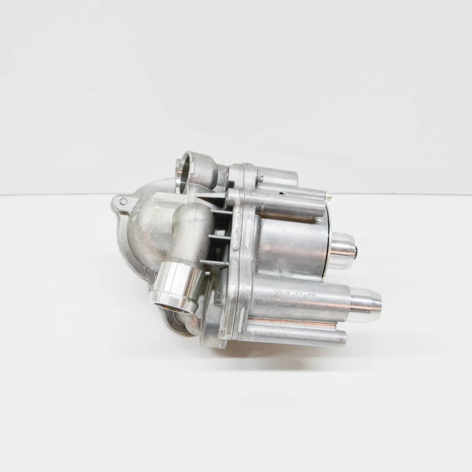 NEW AUDI A8 D4 WATER PUMP 057121011R