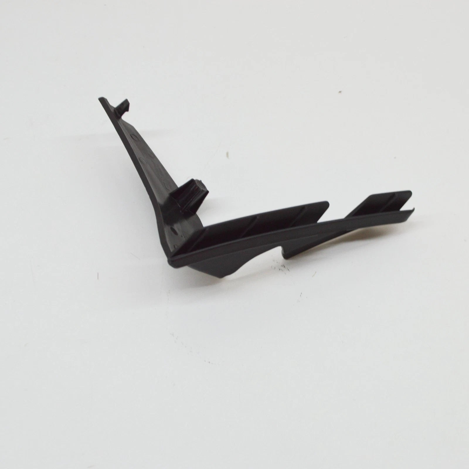 NEW VOLKSWAGEN GOLF MK7 REAR DIFFUSER MOUNTING BRACKET - LEFT 5G6807349