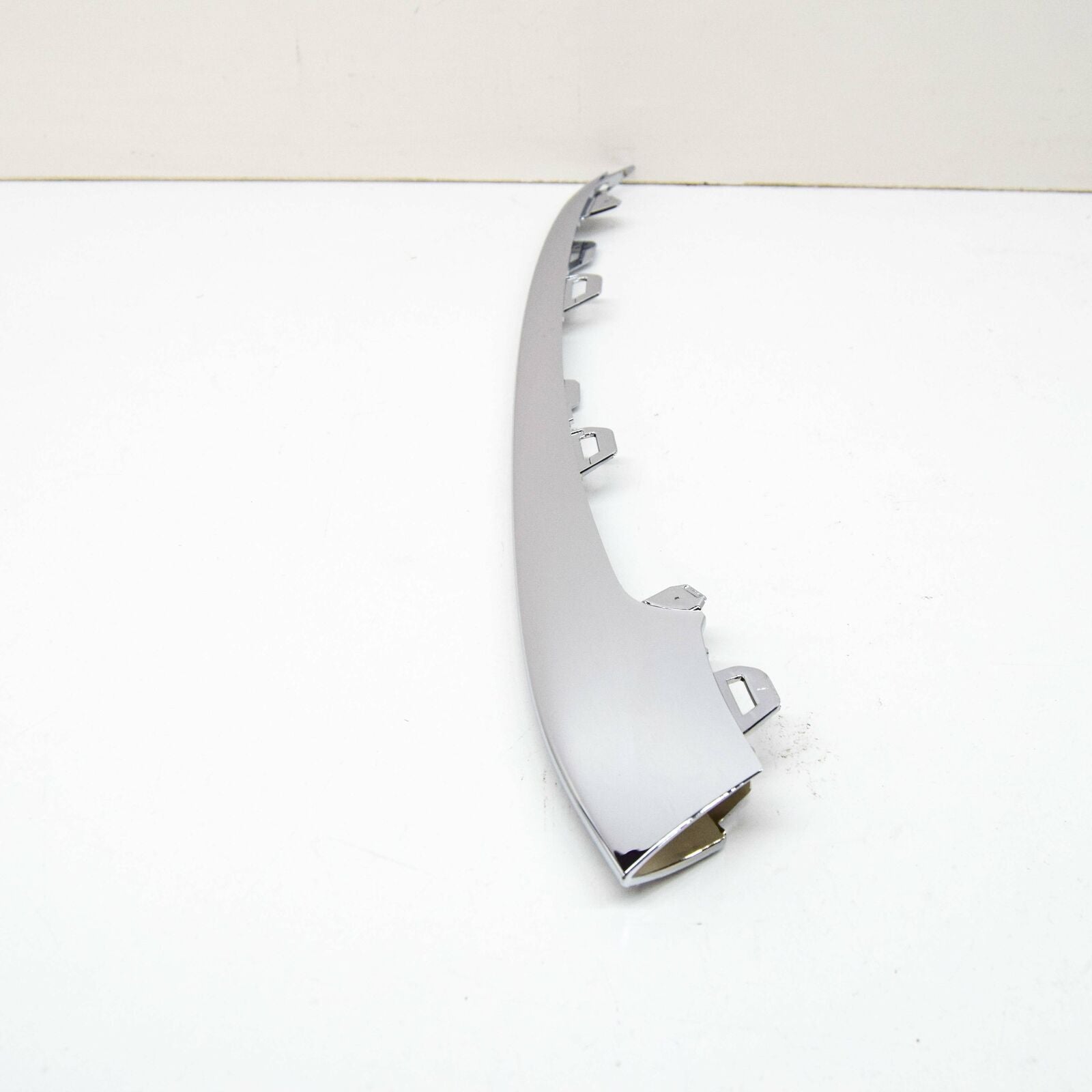 NEW MERCEDES-BENZ S W222 FRONT BUMPER LEFT ORNAMENTAL TRIM A2228857700 ORIGINAL