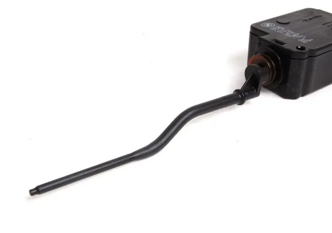 NEW BMW 3 E46 FUEL TANK COVER LOCK 6987637 67116987637 ORIGINAL