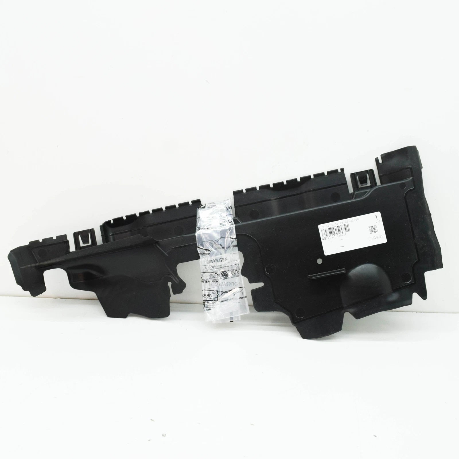 NEW AUDI RS6 AVANT RIGHT RADIATOR AIR GUIDE 4G9121284H ORIGINAL