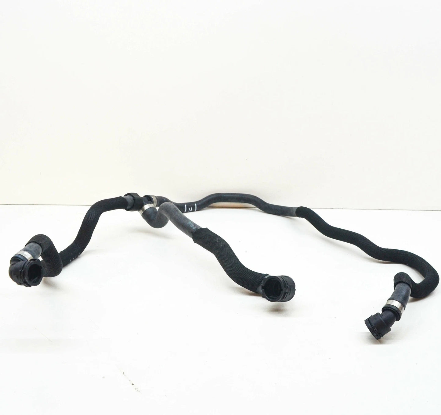 NEW BMW 7 G11 G12 EXTERNAL COOLING RADIATOR LOWER HOSE 17129487613 ORIGINAL