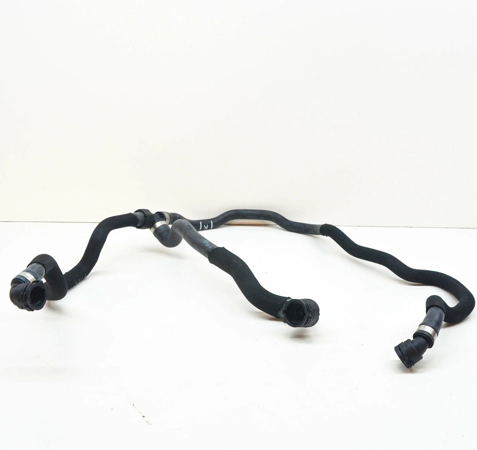 NEW BMW 7 G11 G12 EXTERNAL COOLING RADIATOR LOWER HOSE 17129487613 ORIGINAL