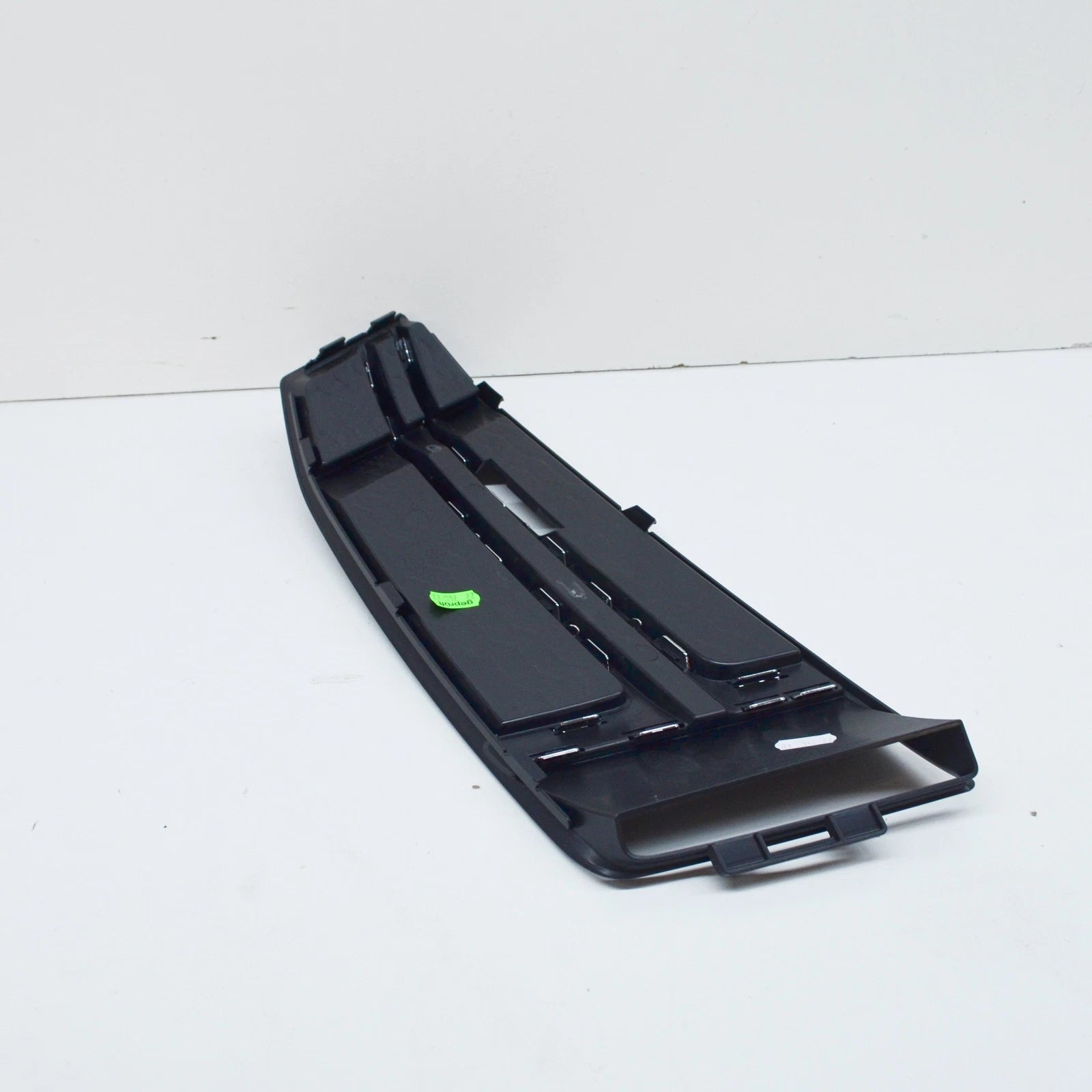 NEW AUDI A4 8W2 B9 FRONT LEFT LOWER GRILLE 8W0807681FRU6 ORIGINAL