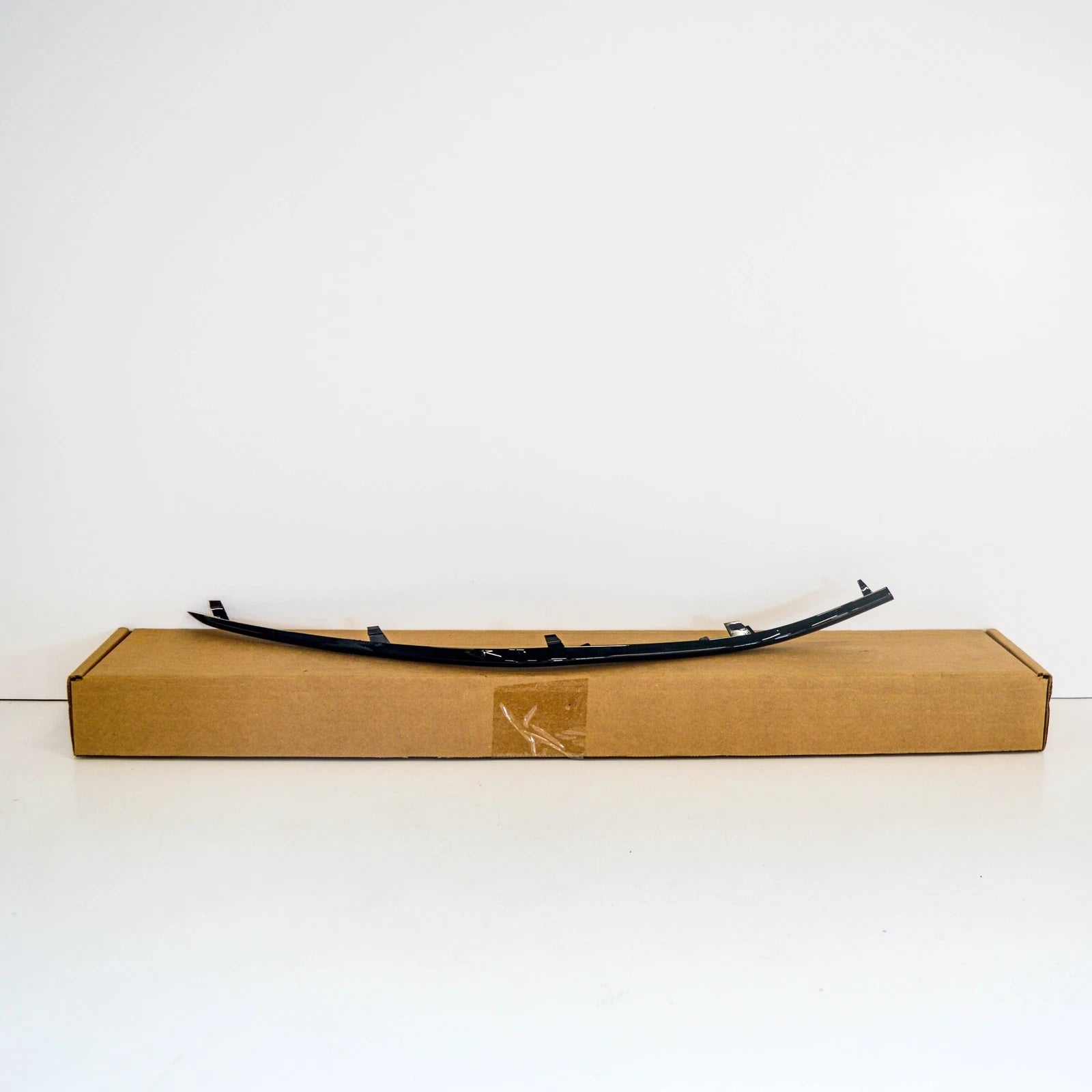 NEW MERCEDES BENZ ML W166 AMG FRONT LEFT BUMPER MOLDING A292885250064 ORIGINAL