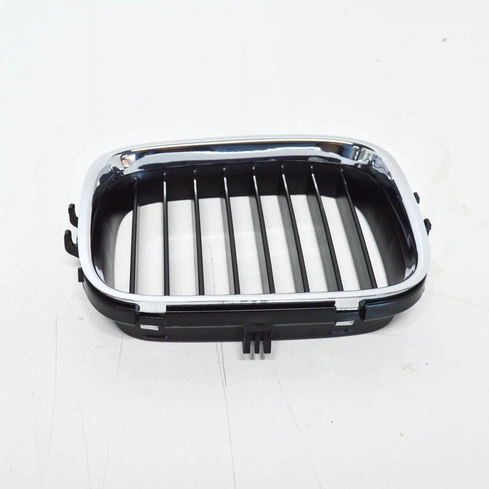 NEW BMW 8 E31 FRONT RADIATOR KIDNEY GRILLE RIGHT 51138124272 8124272 ORIGINAL