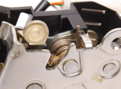 NEW BMW 7 E38 REAR LEFT DOOR LATCH LOCK ACTUATOR 51228125671 8125671 ORIGINAL