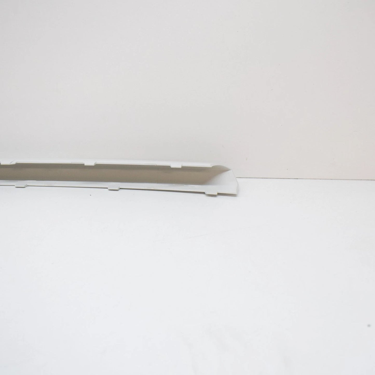 NEW BMW 1 F20 FRONT BUMPER LOWER FINISHER TRIM 51117272573 7272573 2014 ORIGINAL