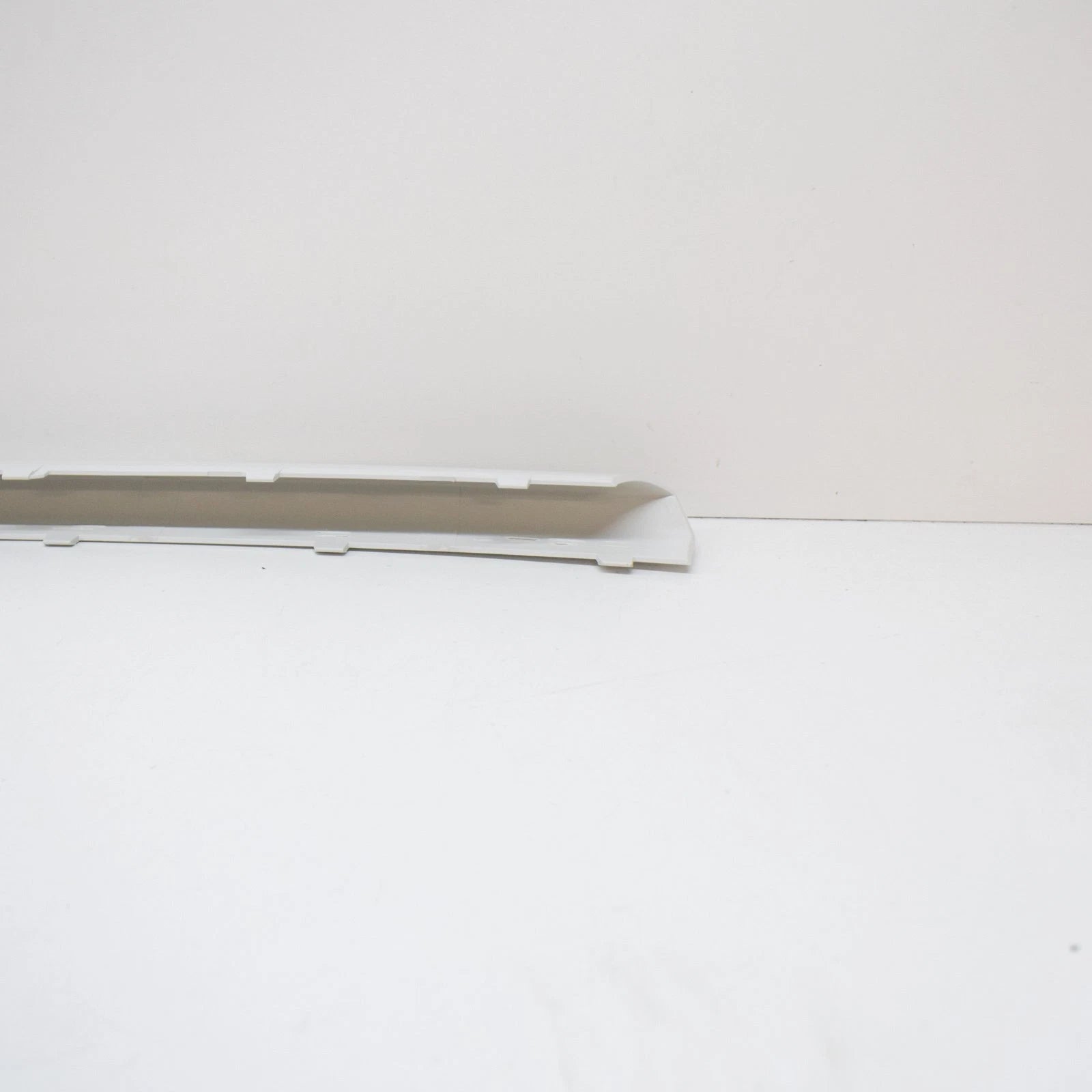 NEW BMW 1 F20 FRONT BUMPER LOWER FINISHER TRIM 51117272573 7272573 2014 ORIGINAL