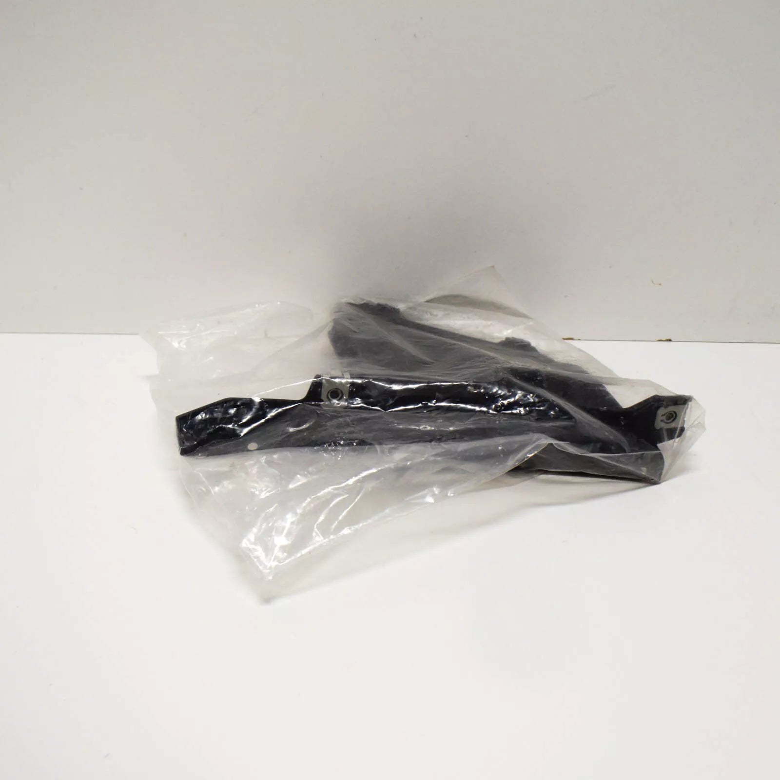 NEW BMW 3 GT F34 RADIATOR LEFT INNER AIR DUCT 51747293729 7293729 2016 ORIGINAL