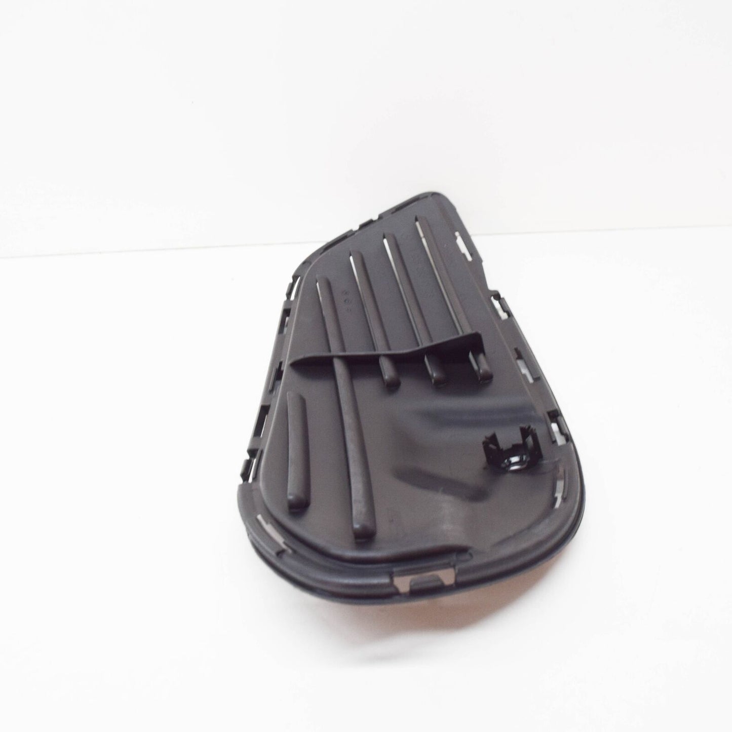 NEW MERCEDES-BENZ C-CLASS W205 FRONT BUMPER RIGHT GRILL A2058854123 2016