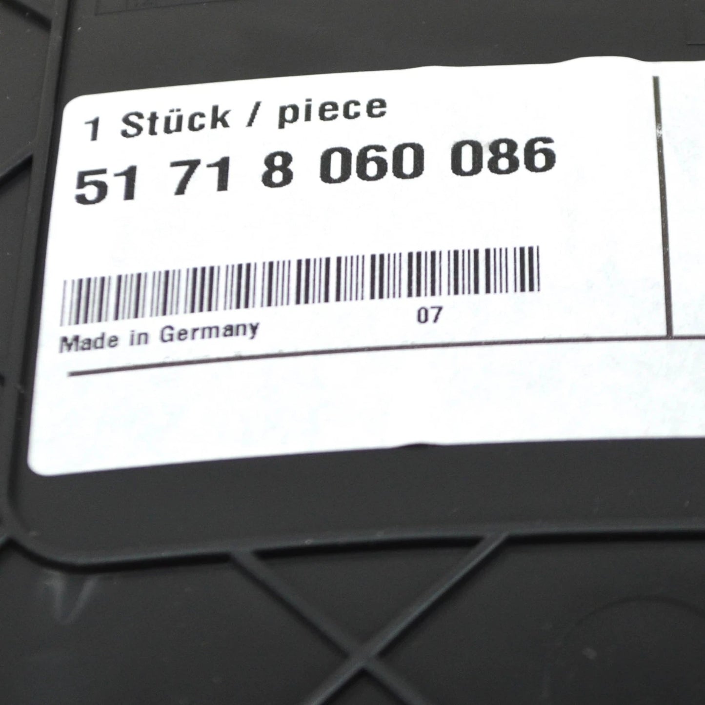 NEW BMW M5 F90 RIGHT UPPER LID FOR BULB EXCHANGE ACCESS COVER 8060086 ORIGINAL