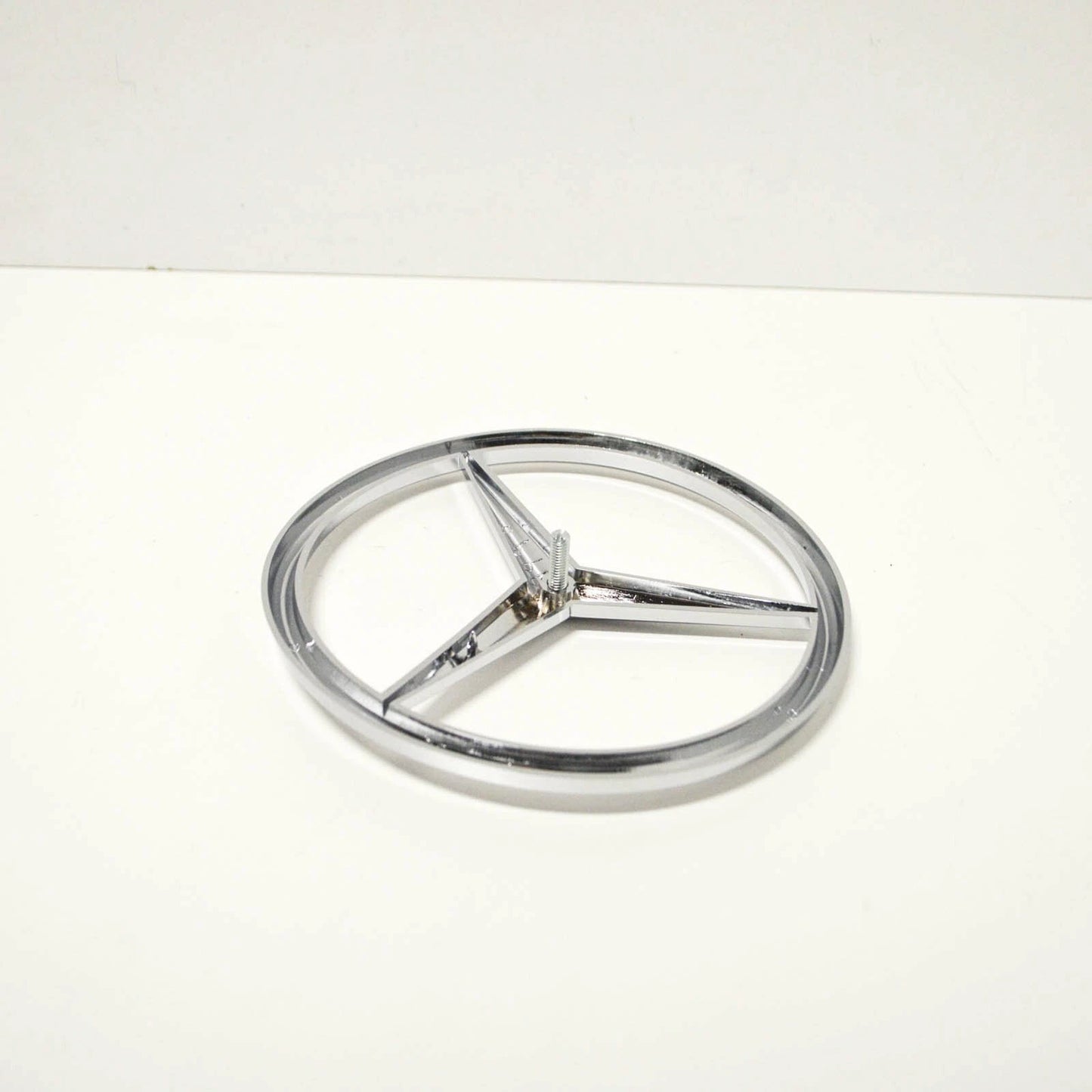 NEW MERCEDES-BENZ G W460 FRONT EMBLEM BADGE A4608880009