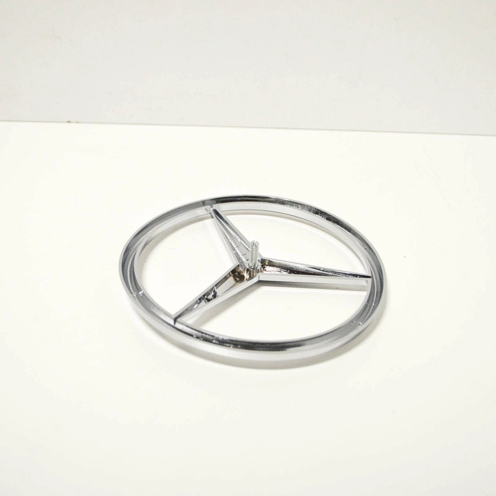 NEW MERCEDES-BENZ G W460 FRONT EMBLEM BADGE A4608880009