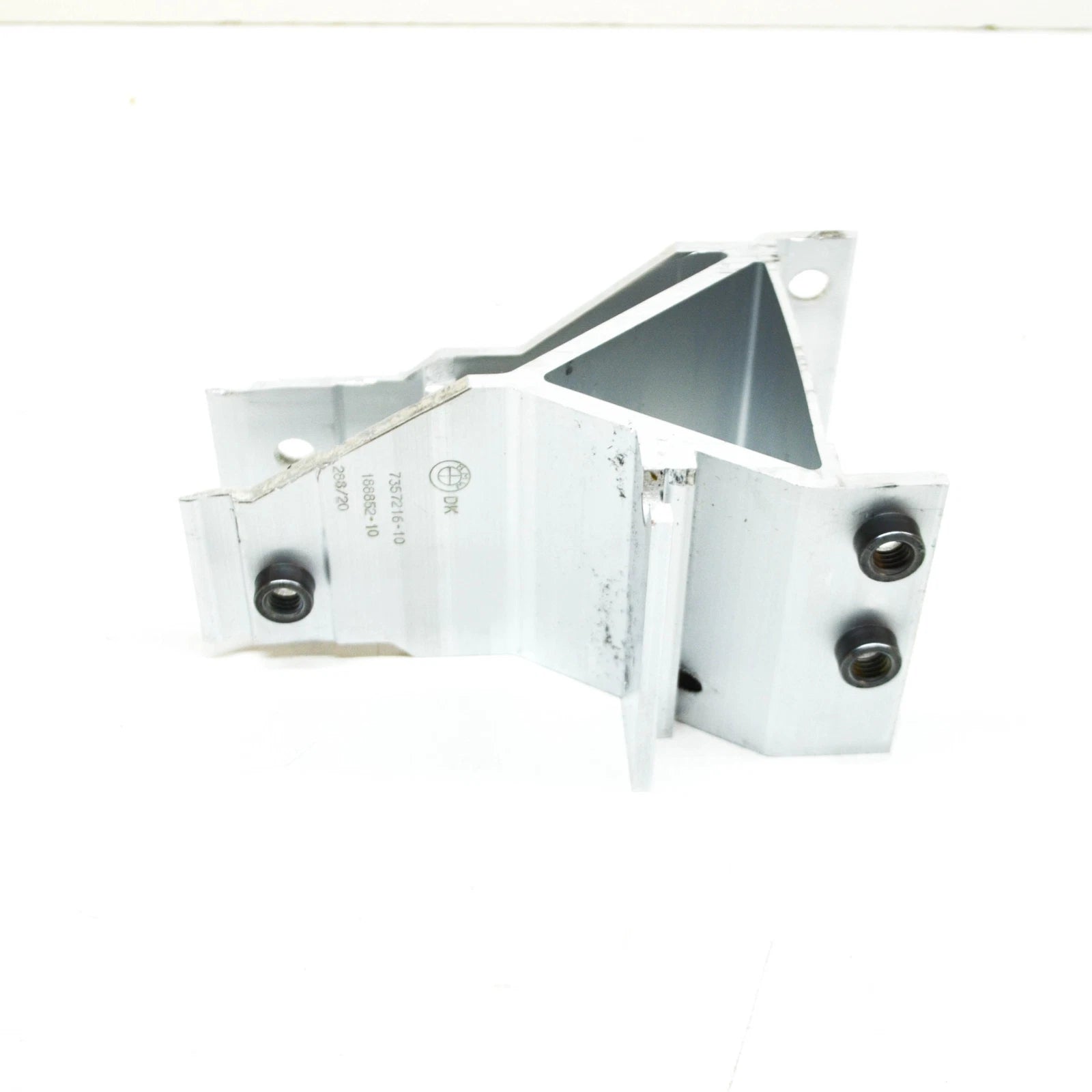 NEW BMW 7 G11 FRONT BUMPER SUPPORT RIGHT ADAPTER 51117357216 2016 ORIGINAL