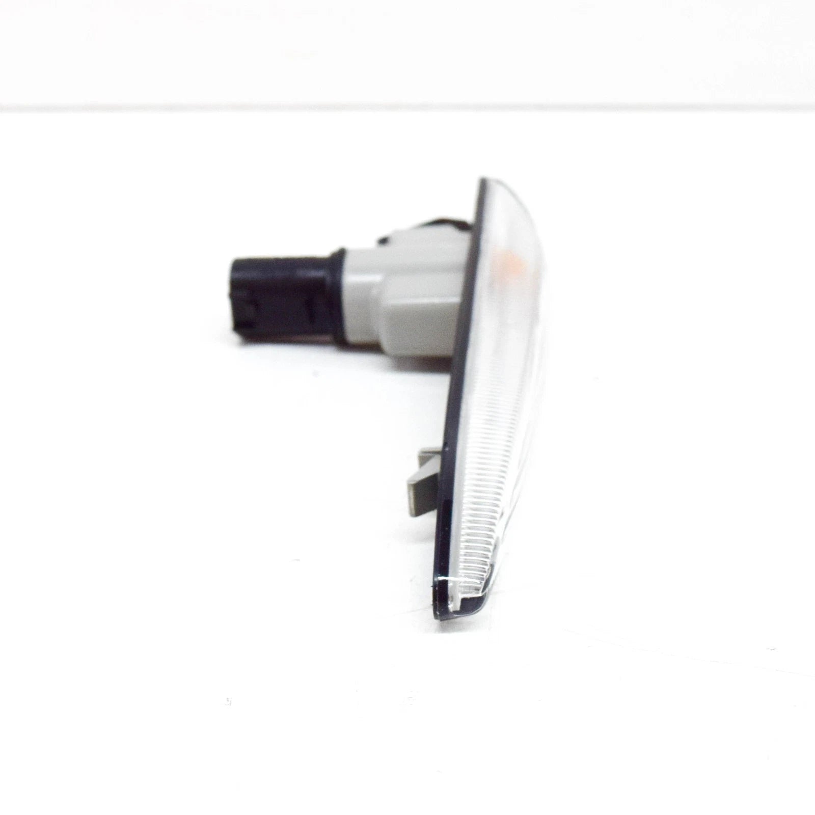 NEW BMW 7 E65 FRONT RIGHT MARKER LIGHT 63137164758 7164758 ORIGINAL