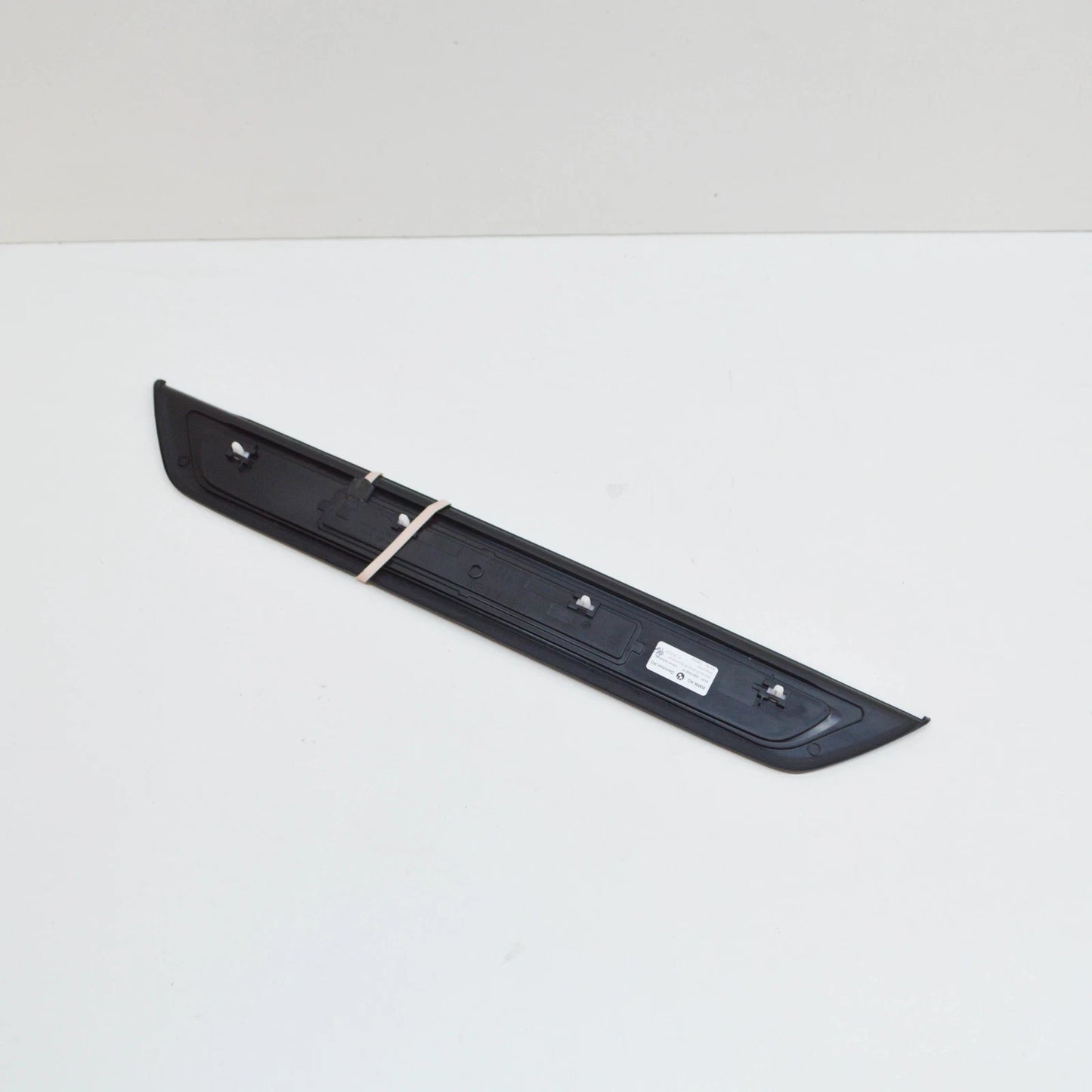 NEW BMW 5 G30 FRONT DOOR TRIM SILL PLATE INSERT 51478061056 8061056 ORIGINAL