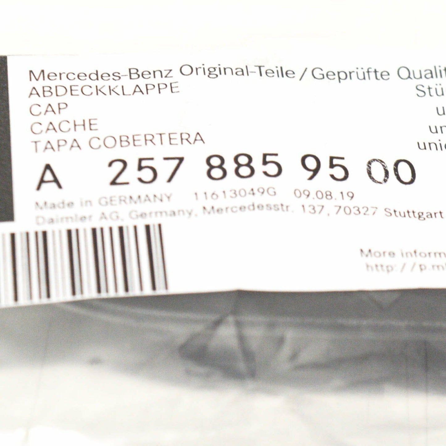 NEW MERCEDES-BENZ CLS C257 AMG REAR BUMPER TOW EYE COVER A2578859500 ORIGINAL