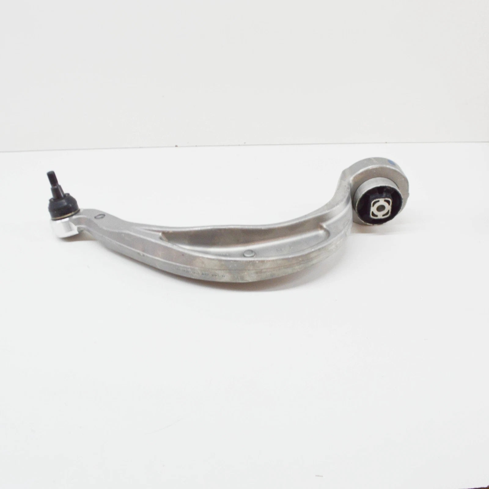 NEW AUDI A4 B8 FRONT LEFT LOWER CONTROL ARM 8K0407693N ORIGINAL