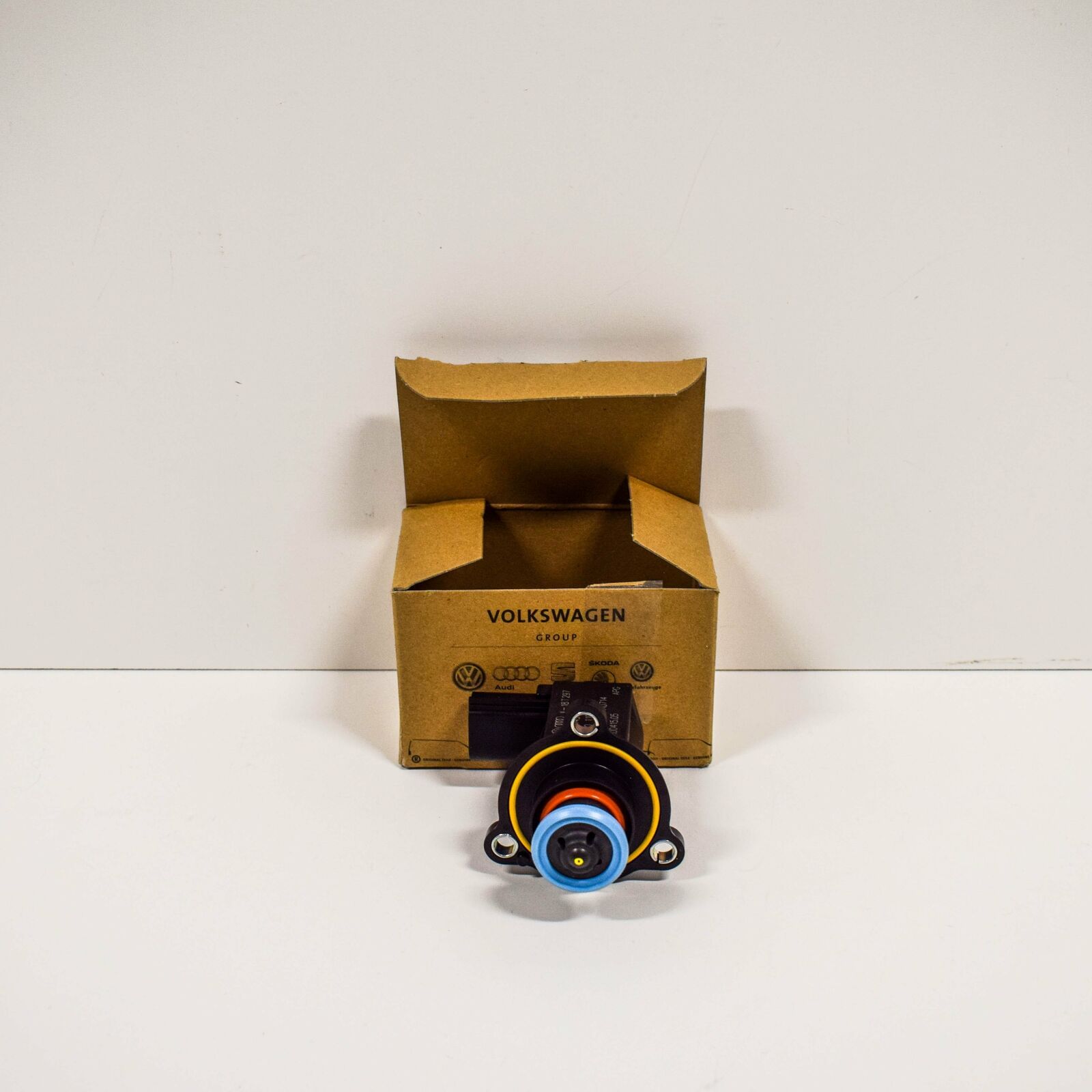 NEW AUDI A4 B7 TURBOCHARGER RECIRCULATION VALVE 06F145710G 2.0 TFSI ORIGINAL
