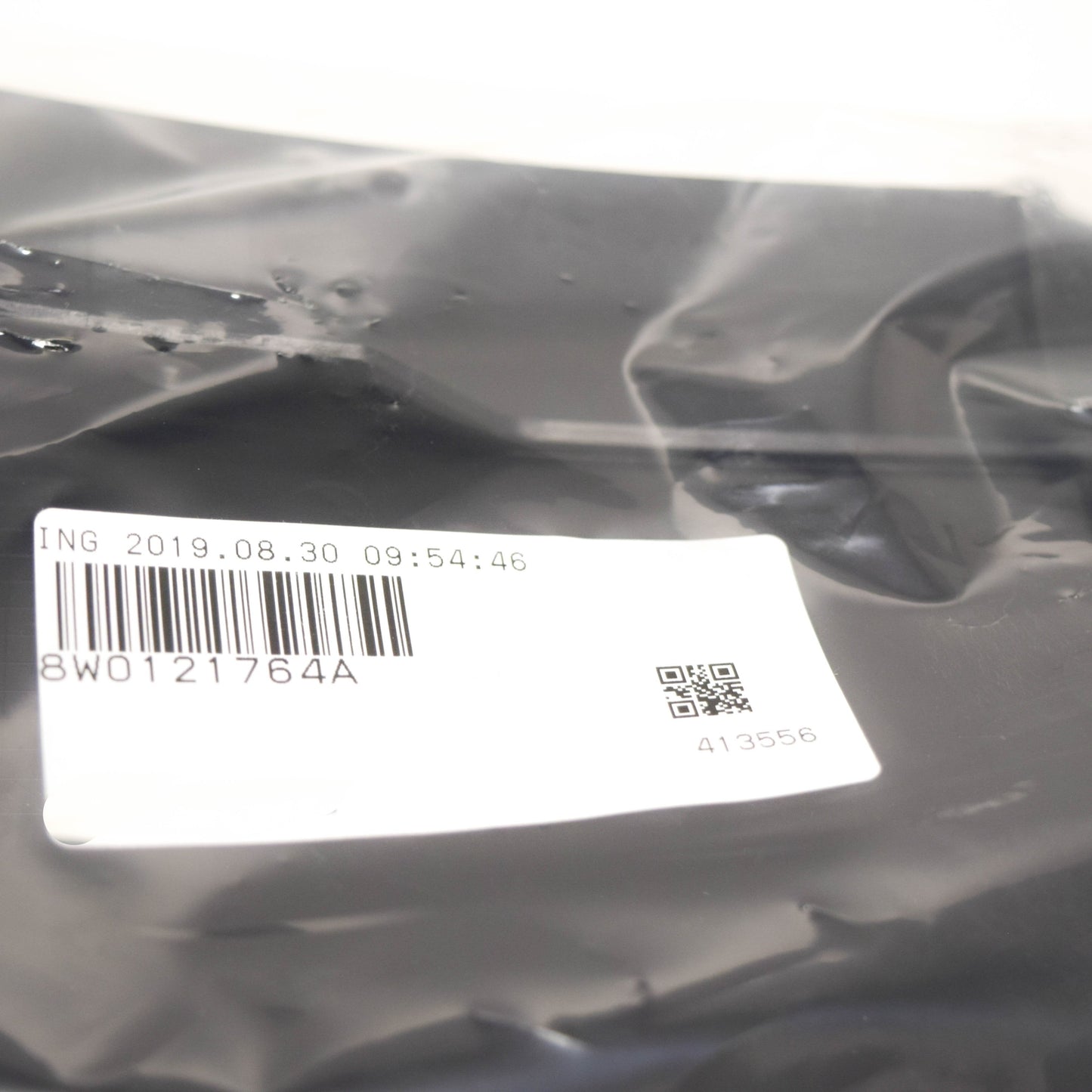 NEW AUDI A4 B9 S-LINE RIGHT RADIATOR SUPPORT AIR DEFLECTOR 8W0121764A ORIGINAL