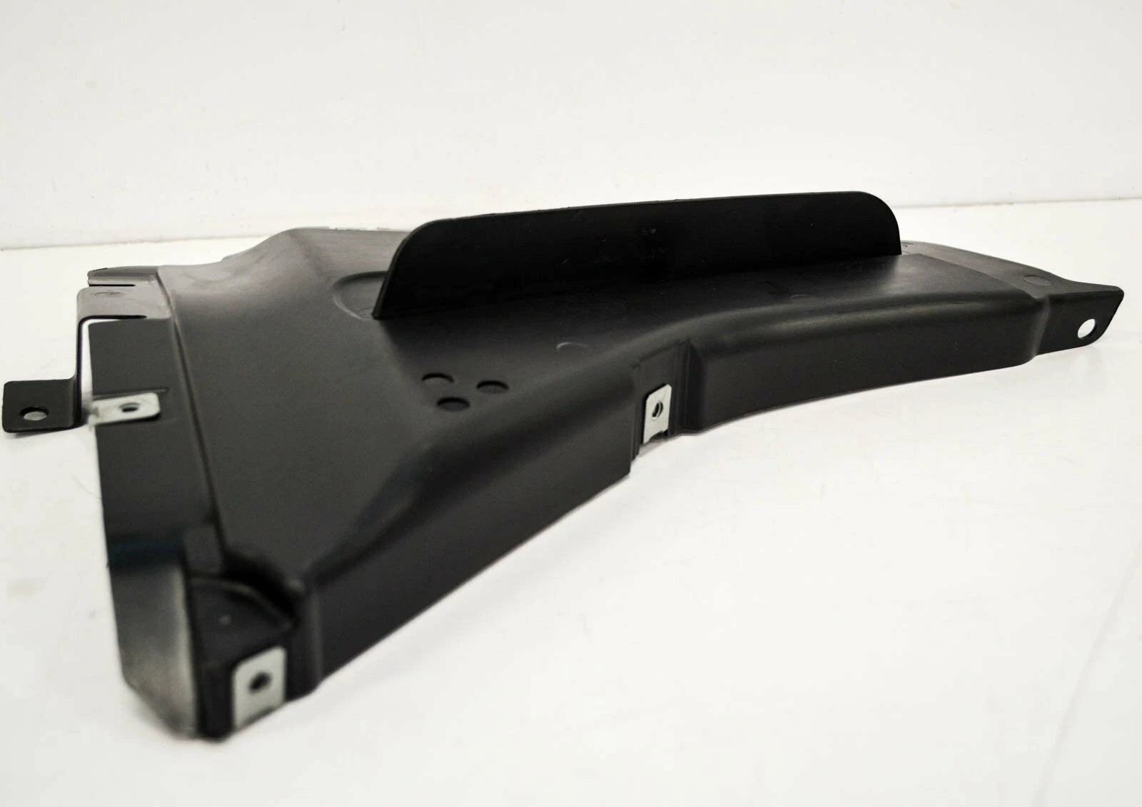 NEW BMW 7 F01 FRONT LEFT WHEEL ARCH LINER FRONT BOTTOM COVER 51757302375