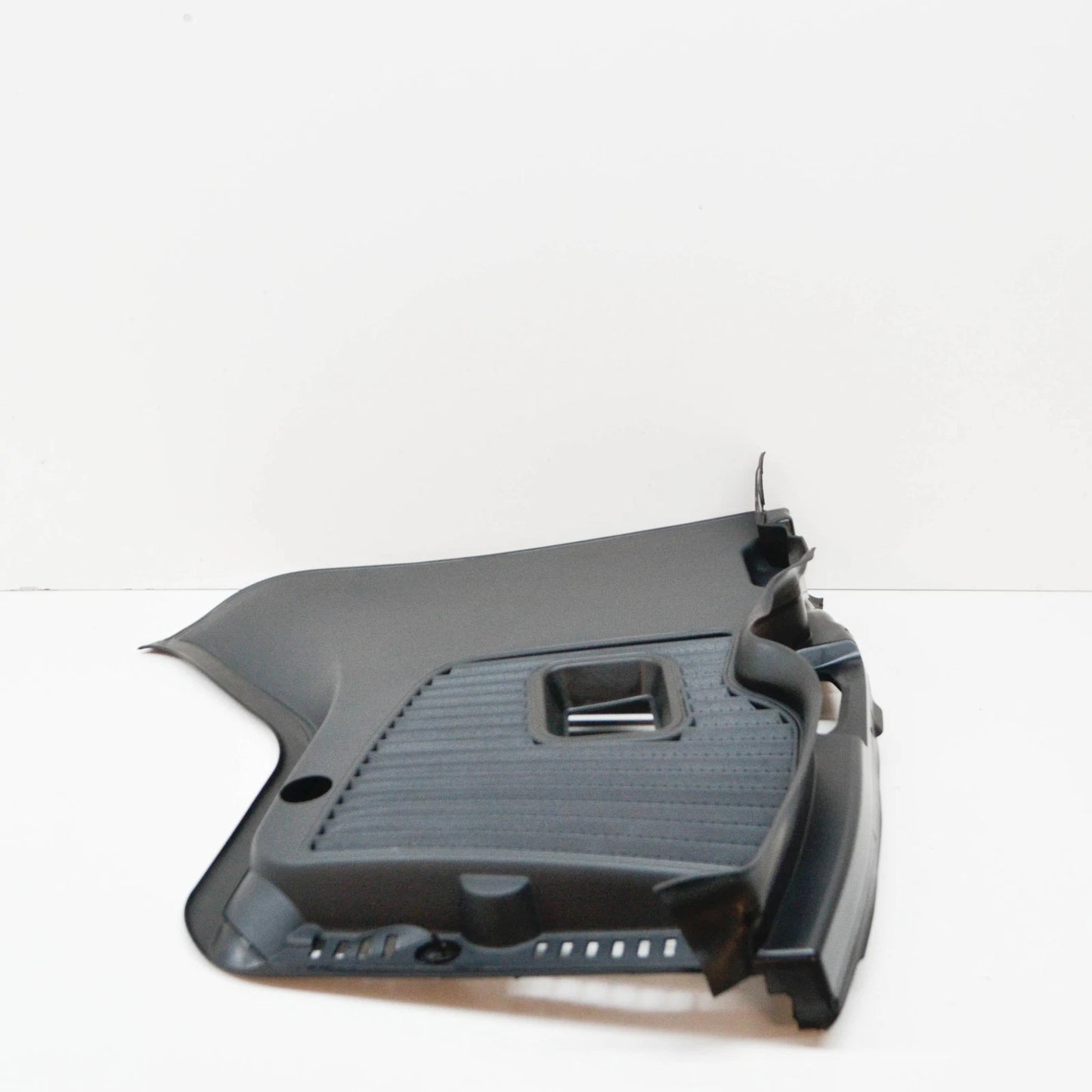 NEW MERCEDES-BENZ GLC X253 FRONT WIPER COWL WATER DEFLECTOR A2538305100