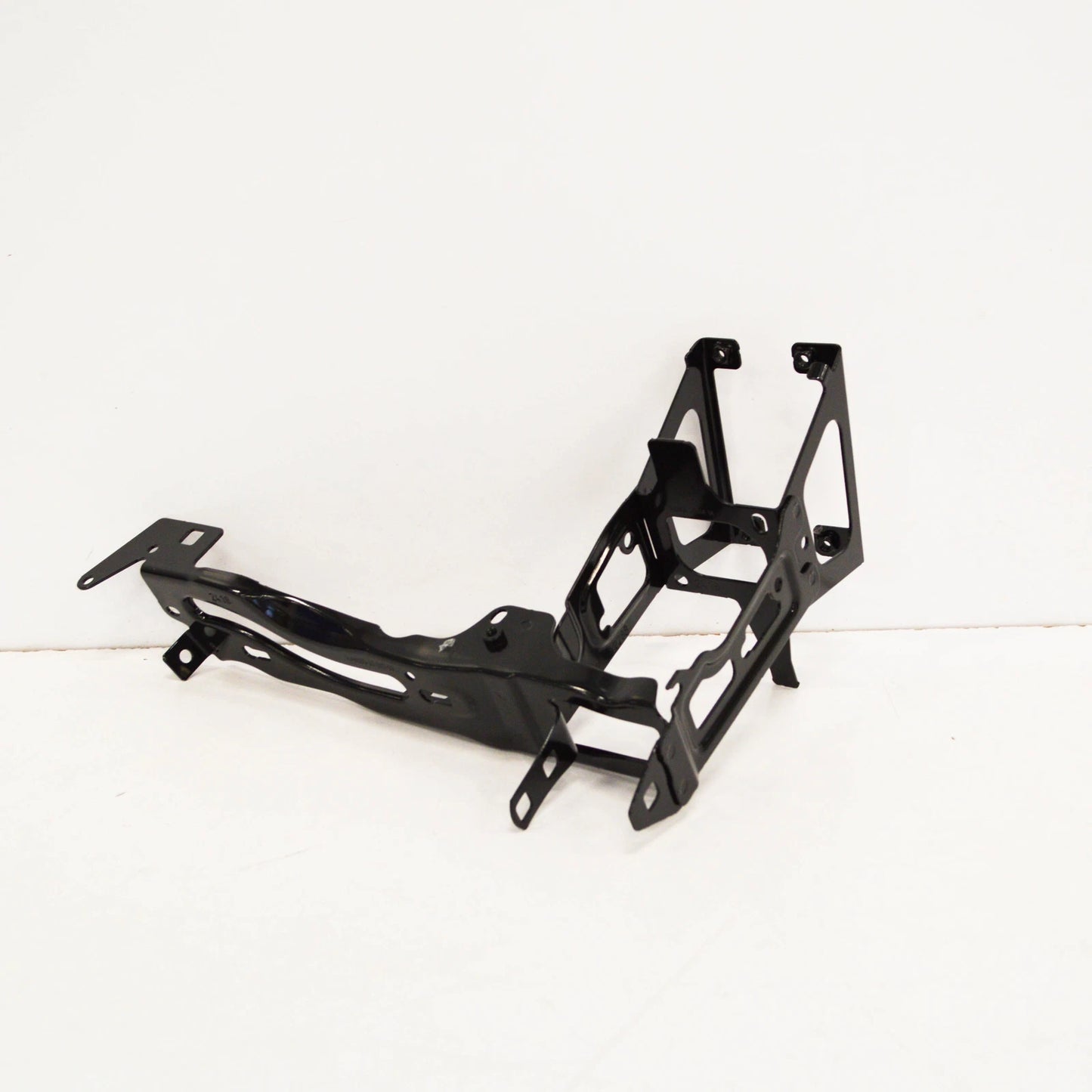 NEW BMW 1 F20 FRONT LEFT HEADLIGHT BRACKET 51647245791 7245791 2014