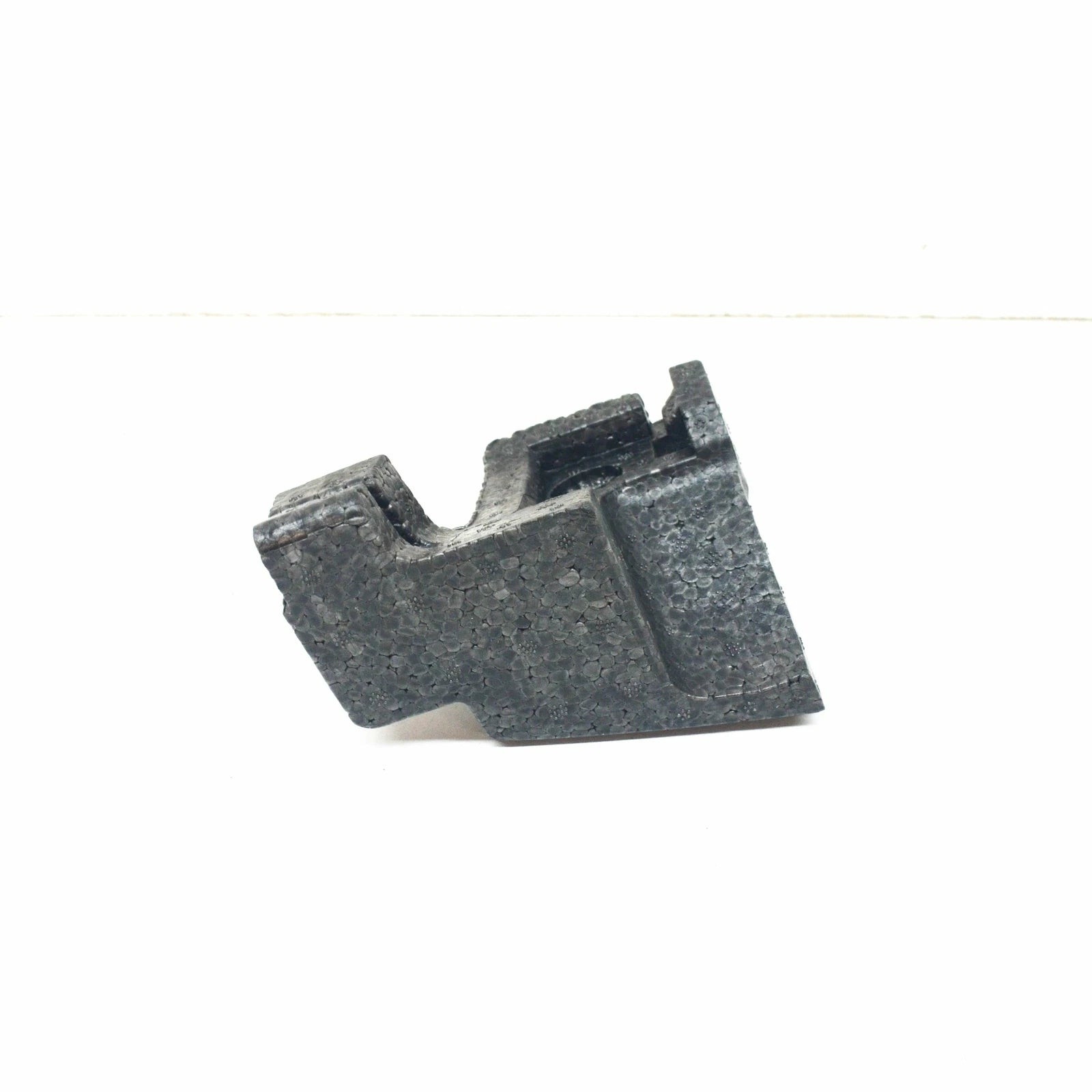 NEW MB CLA X117 FRONT LEFT SIDE RADIATOR AIR DUCT GUIDE FOAM A2465050730