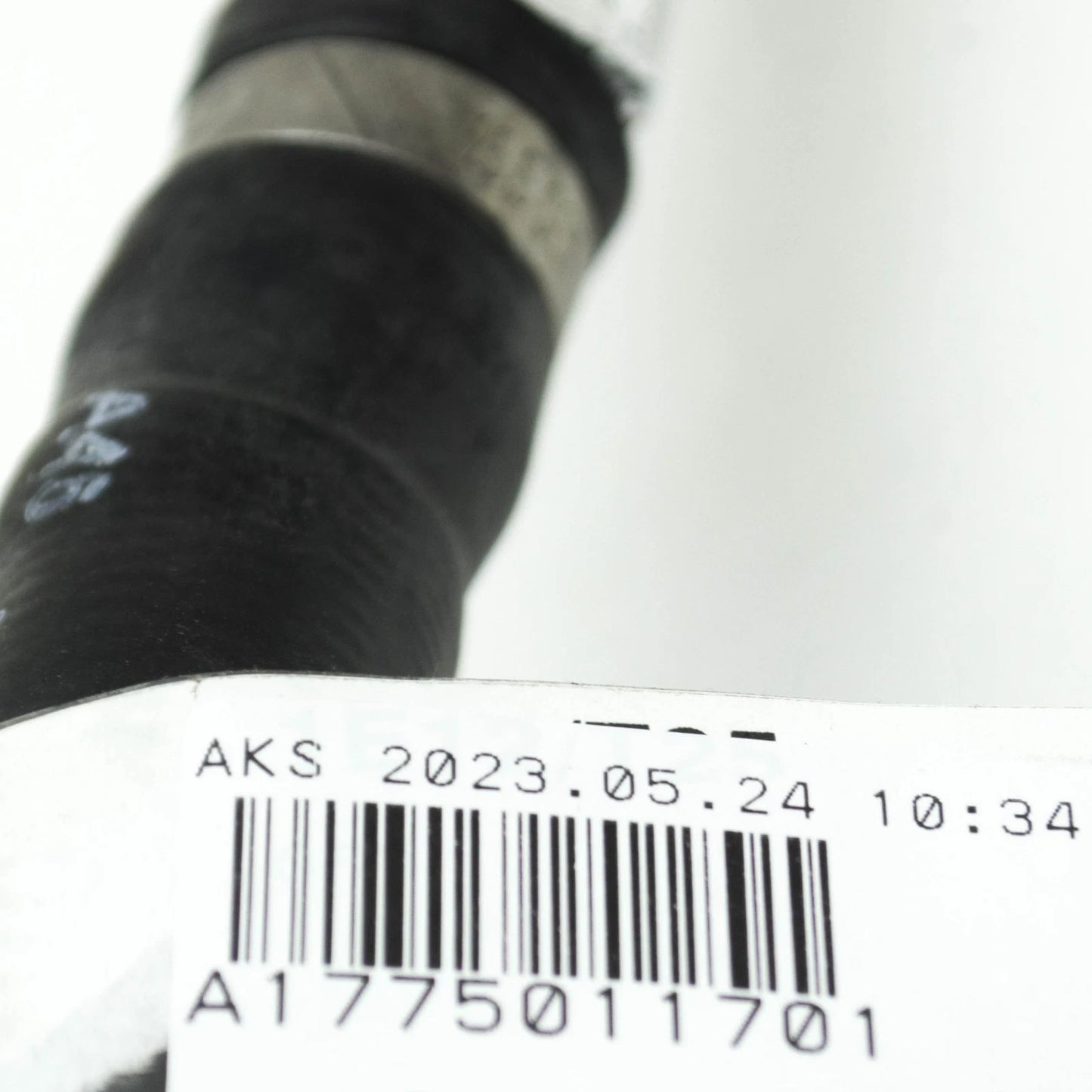 NEW MERCEDES-BENZ A W177 RIGHT SIDE WATER RADIATOR HOSE A1775011701 ORIGINAL