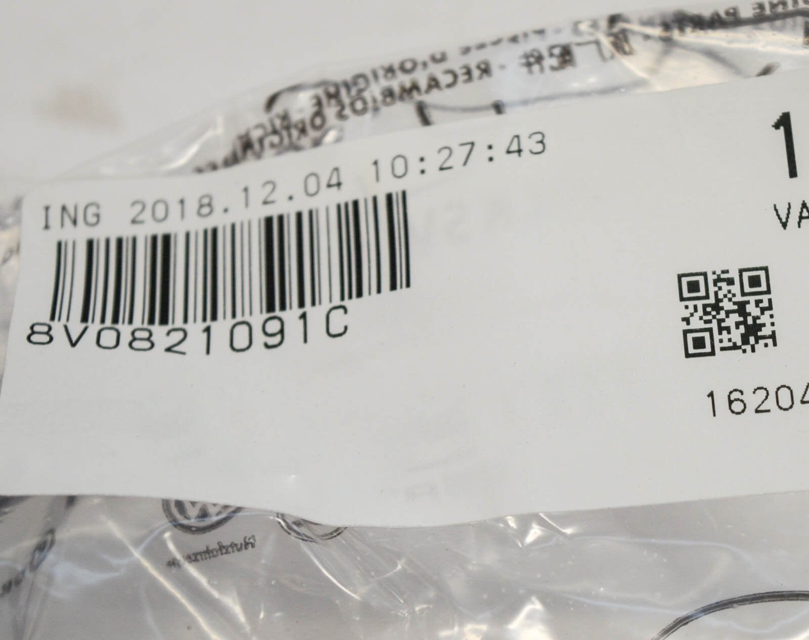 NEW AUDI A3 8V FRONT LEFT SIDE FENDER BRACKET 8V0821091C ORIGINAL