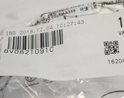 NEW AUDI A3 8V FRONT LEFT SIDE FENDER BRACKET 8V0821091C ORIGINAL